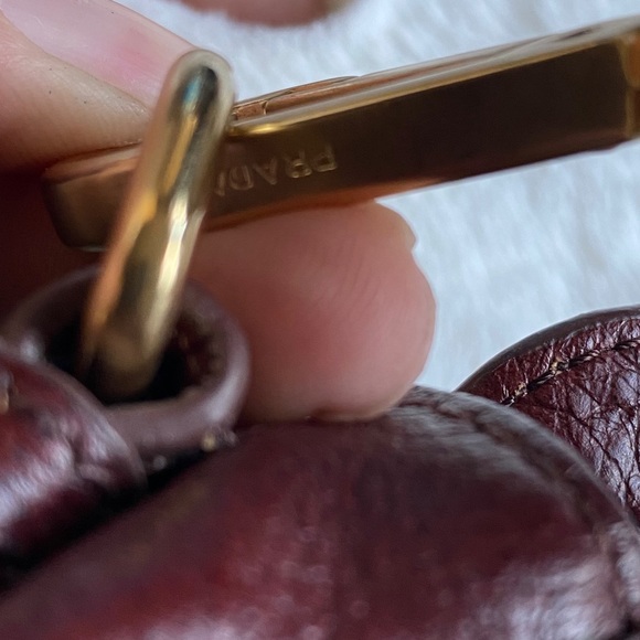 Prada handbag - Picture 4 of 10